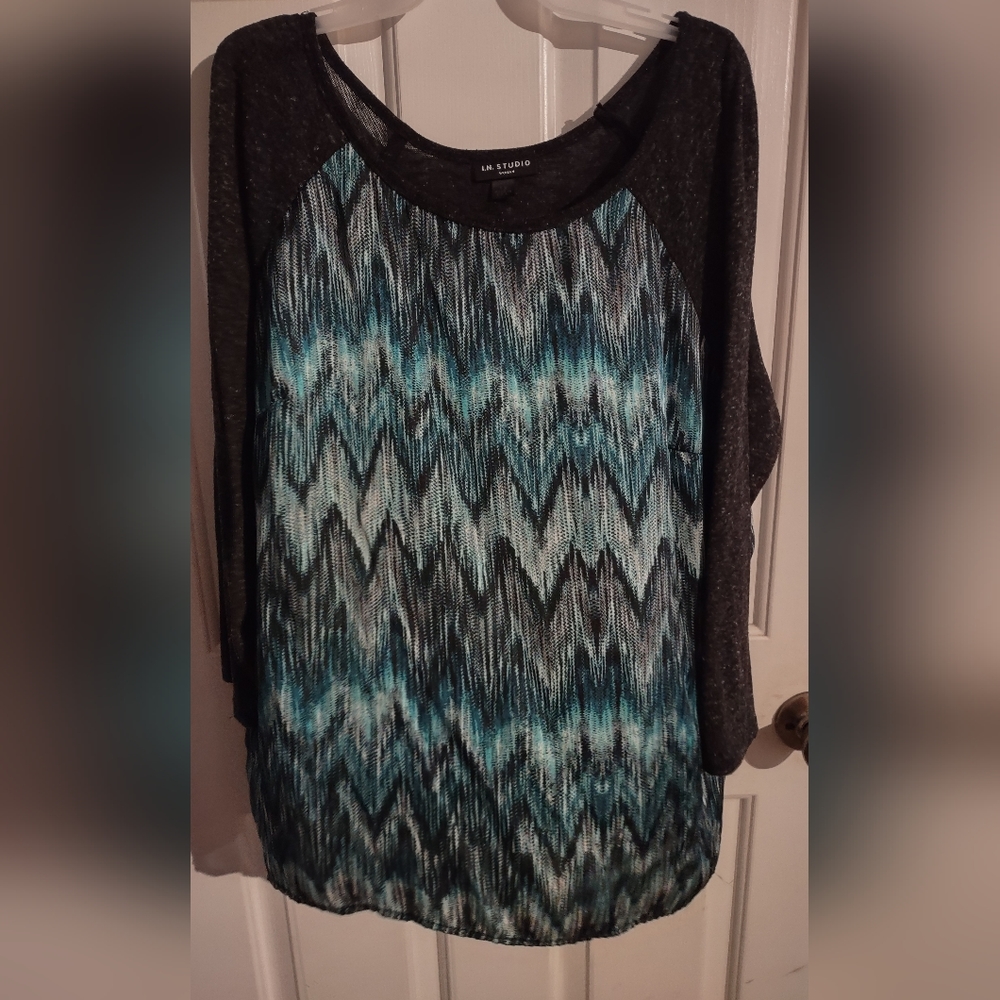 I.N. Studio 3/4 sleeve top
